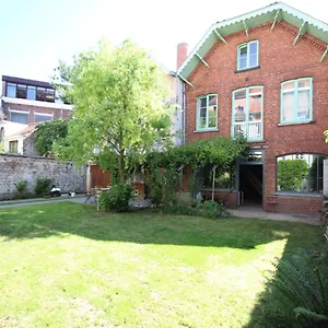 La Maison Du Fond Du Jardin Maison d'hôtes