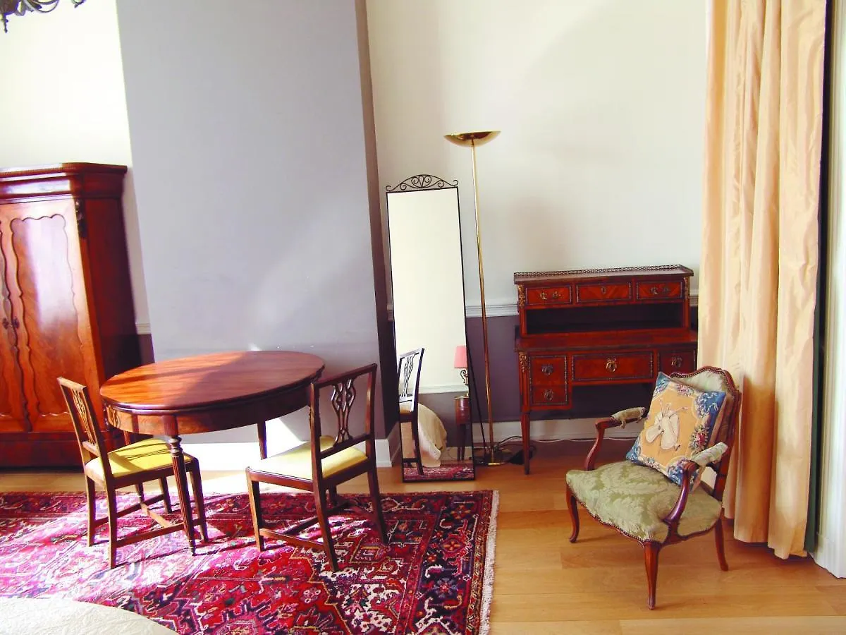 Louise Chatelain Suites Bruxelles Affittacamere